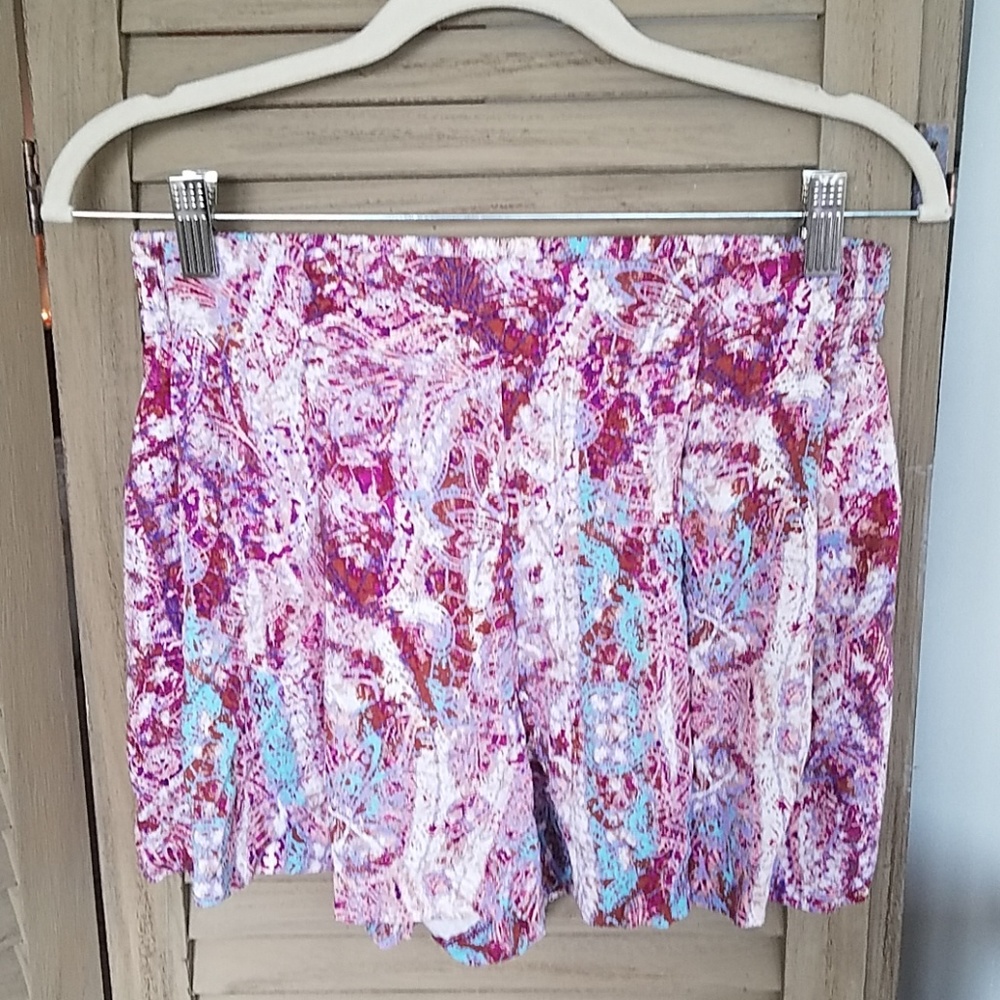 Jessica Simpson Elastic Shorts